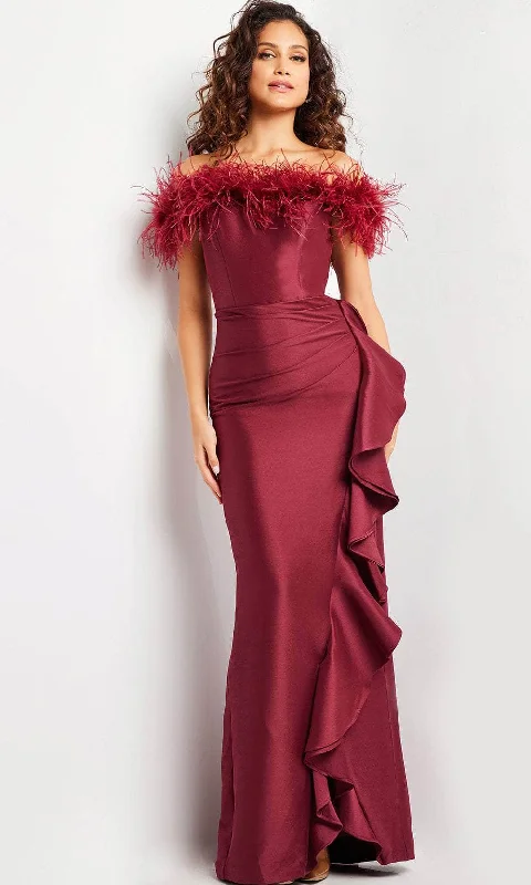 women's unique dressesJovani 25786 - Feather Neckline Evening Dress