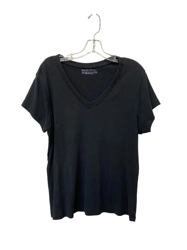 women's tops in solid colorsBlack Top Short Sleeve Basic Mossimo, Size 16