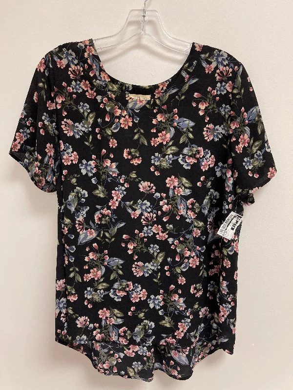 women's tops for those who seek both style and comfortFloral Print Top Short Sleeve Sienna Sky, Size L