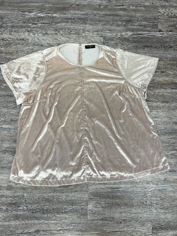 women's tops for those who value both quality and affordabilityPink Top Short Sleeve Lane Bryant, Size 4x