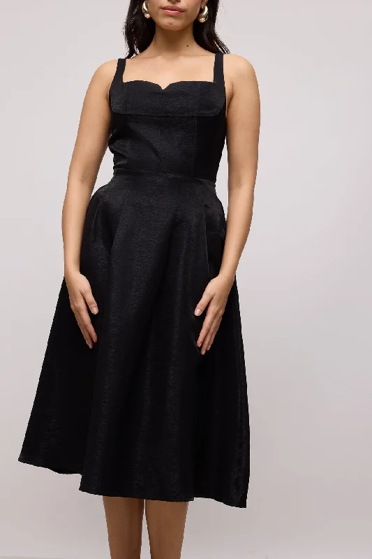 women's bridesmaid dressesBlack Sleeveless Midi Dress